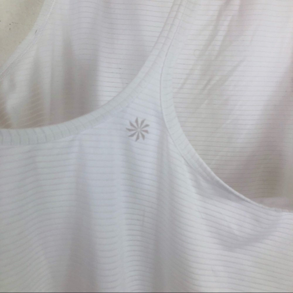 Athleta White Workout Athletic Performance Tank Top Size MP - Picture 4 of 7